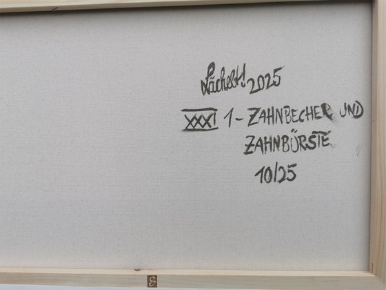 XXXI - 1 Toothbrush cup and toothbrush