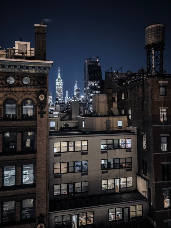 BLUE NIGHT IN MANHATTAN