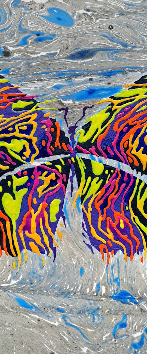 Butterfly «Good Vibes» by Mariia Raskin