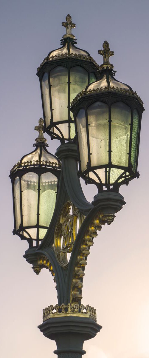 STREETLAMP WESTMINSTER (WARM) Limited edition  3/50 8"x12" by Laura Fitzpatrick