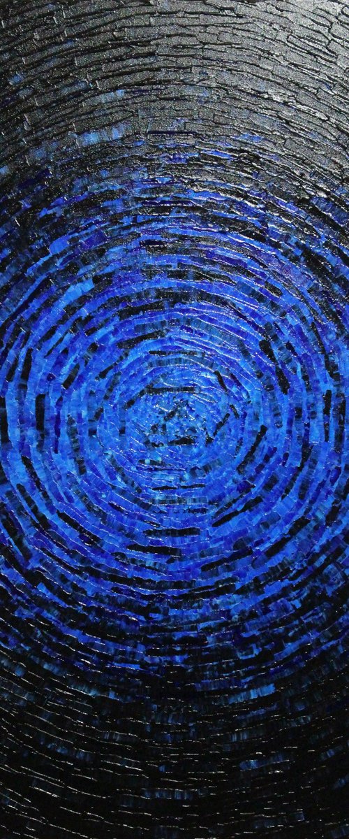 Fragmented Deep Blue Burst by Jonathan Pradillon
