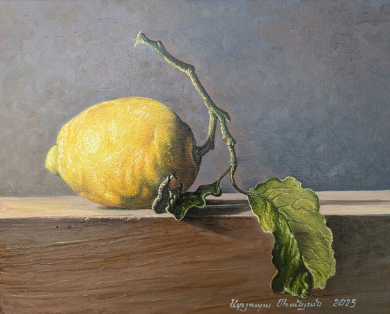 Lemon with Leaf