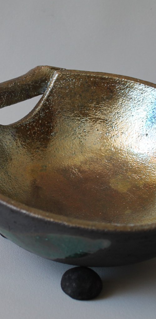 Raku Bowl with handle. by Monique Robben- Andy Sheppard