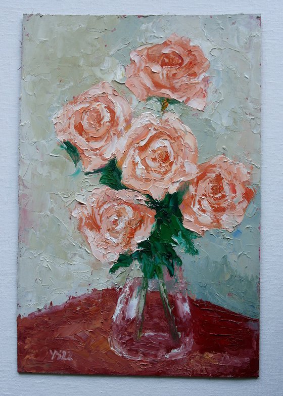 Cream Roses in Vase