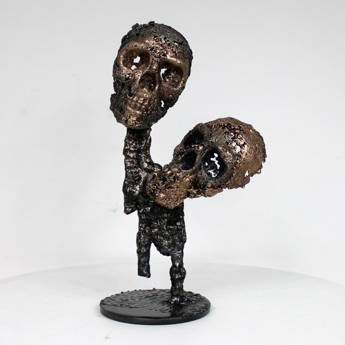 Eros and Agape 26-23 - Skull metal sculpture by Philippe Buil