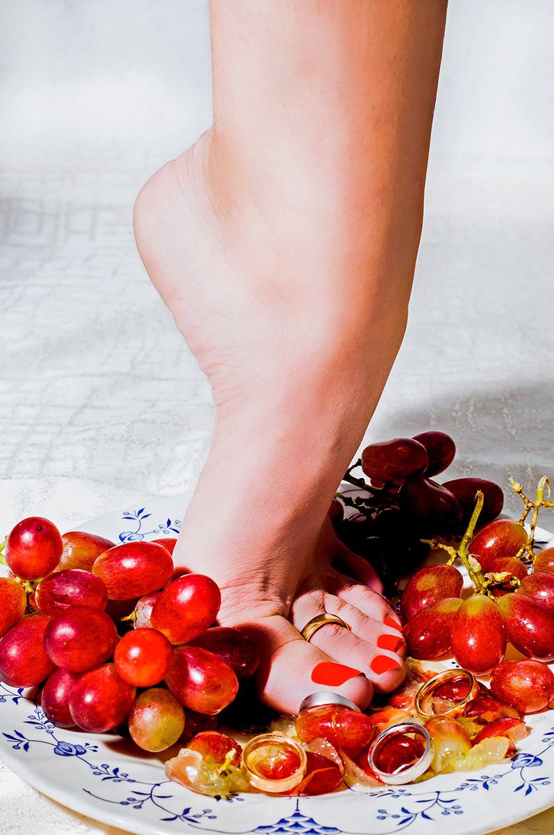 Foot Grapes And Rings by Salvatore Matarazzo