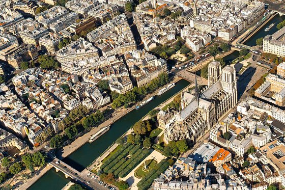 Île de la Cité, Paris, with the Norte-Dame