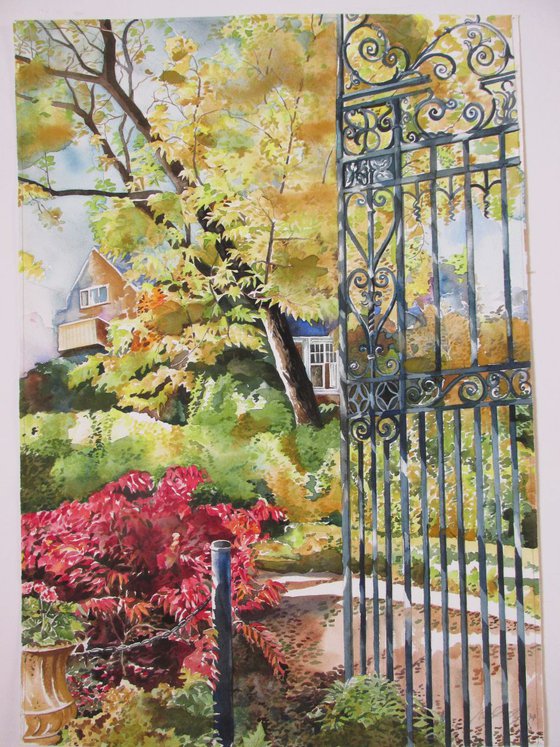 Autumn by the gate