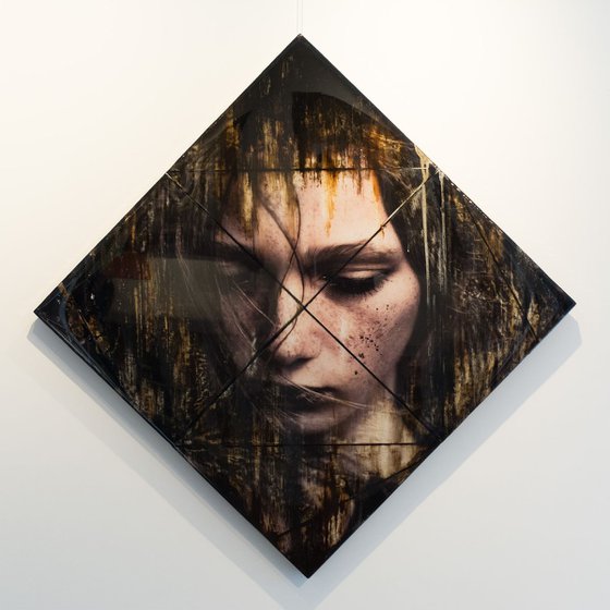"Dreamworld" (120X120X3cm) - Unique portrait artwork on wood (portrait, original, epoxy, painting)