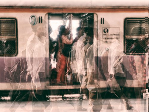 Bombay, metro. by Susana Lopez F
