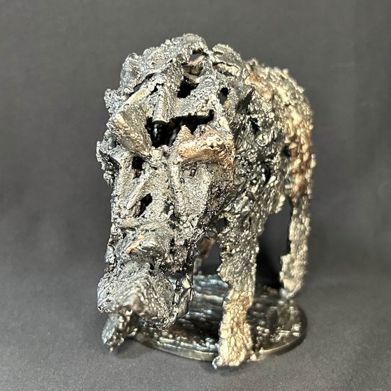 Air and bronze rhinoceros