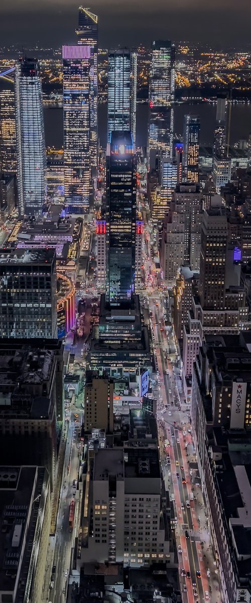 LIGHTS IN MANHATTAN by Fabio Accorrà