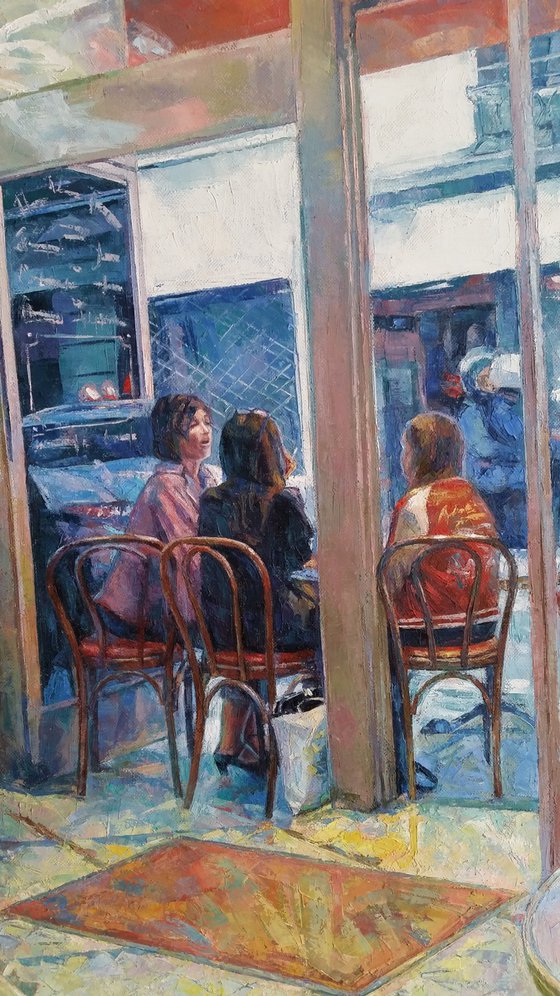 Girlfriends, Parisian cafes