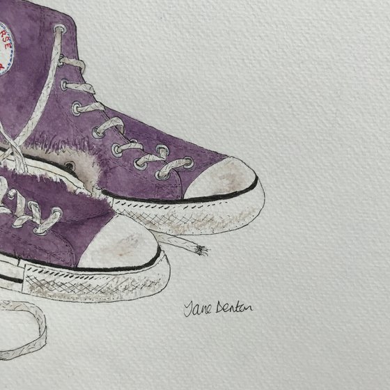 'Old & Cumfy' Converse
