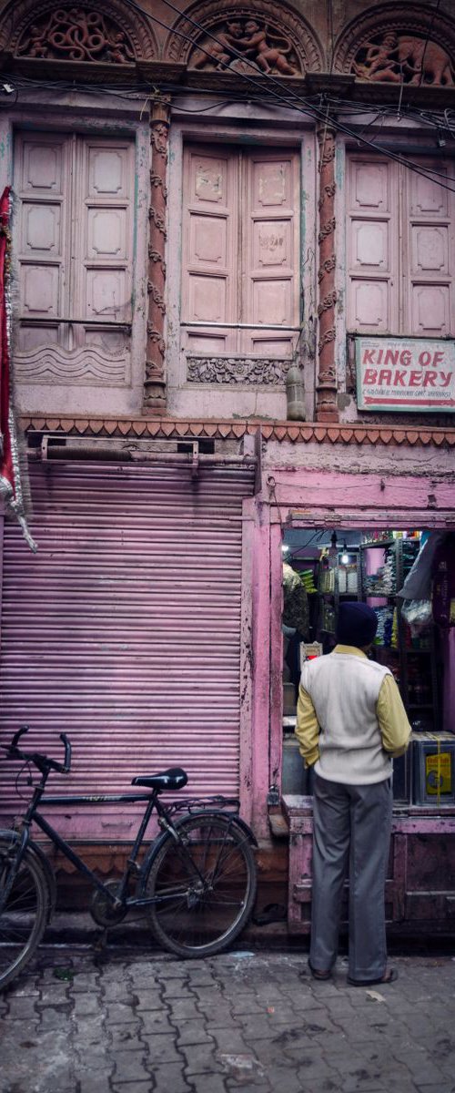 The Micro-Shops of India III - Signed Limited Edition by Serge Horta