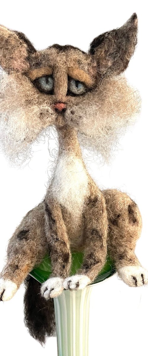Cat NOUGATINE, felted wool by Eleanor Gabriel
