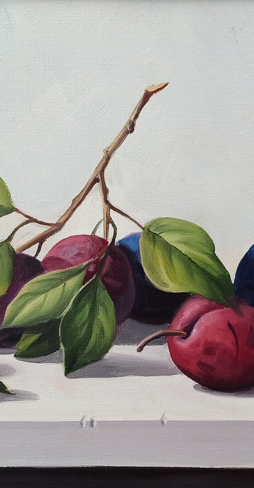 Still life with plums-2 (24x30cm, oil painting, ready to hang) by Tamar Nazaryan