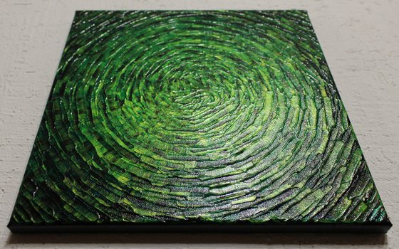 Bright green concentric shine