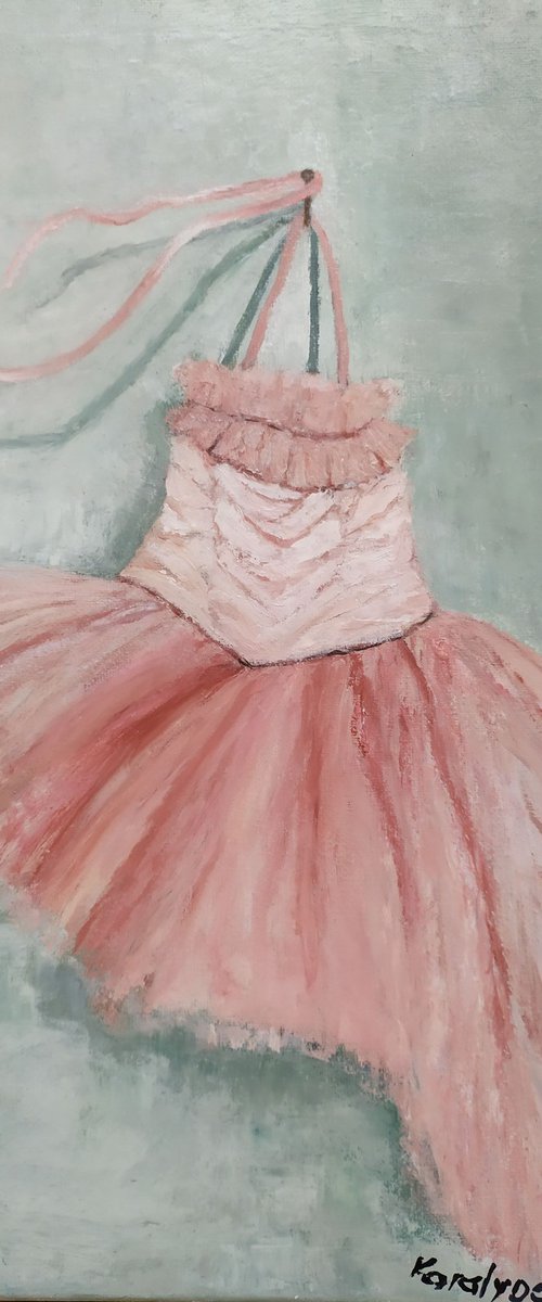 The stage dress by Maria Karalyos