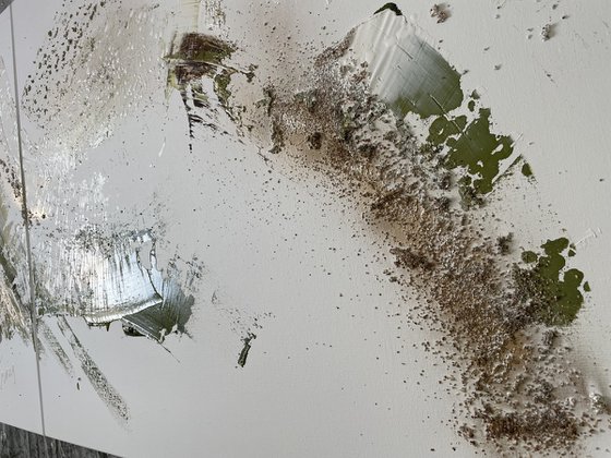 White is golden is green