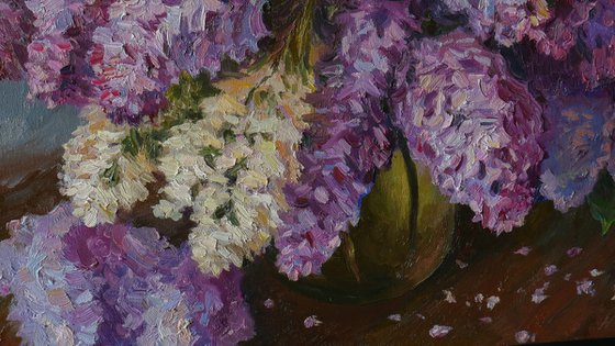The Bouquet of Aromatic Lilacs