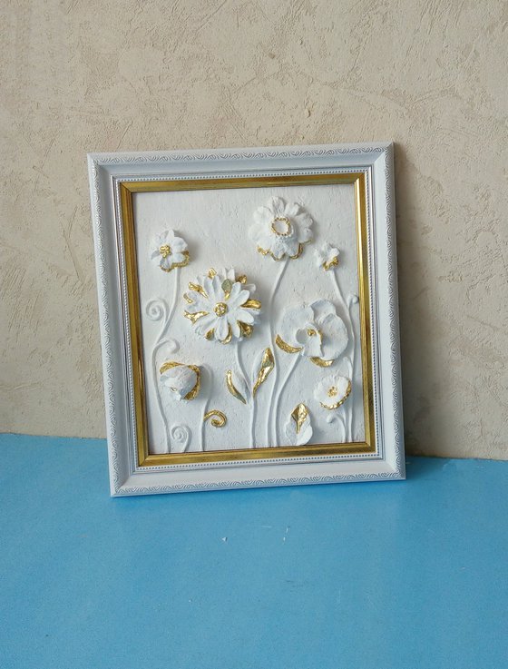 sculptural wall art "Flowers and Gold"