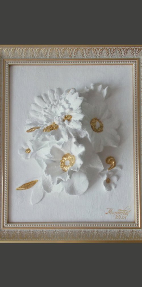 "Harmony of gold and white" by Tatyana Mironova