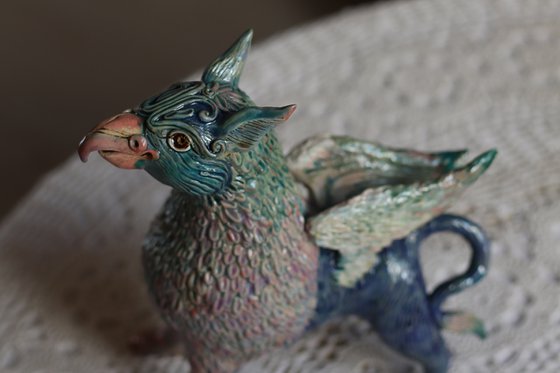 Griffin, Ceramic sculpture by Elya Yalonetski