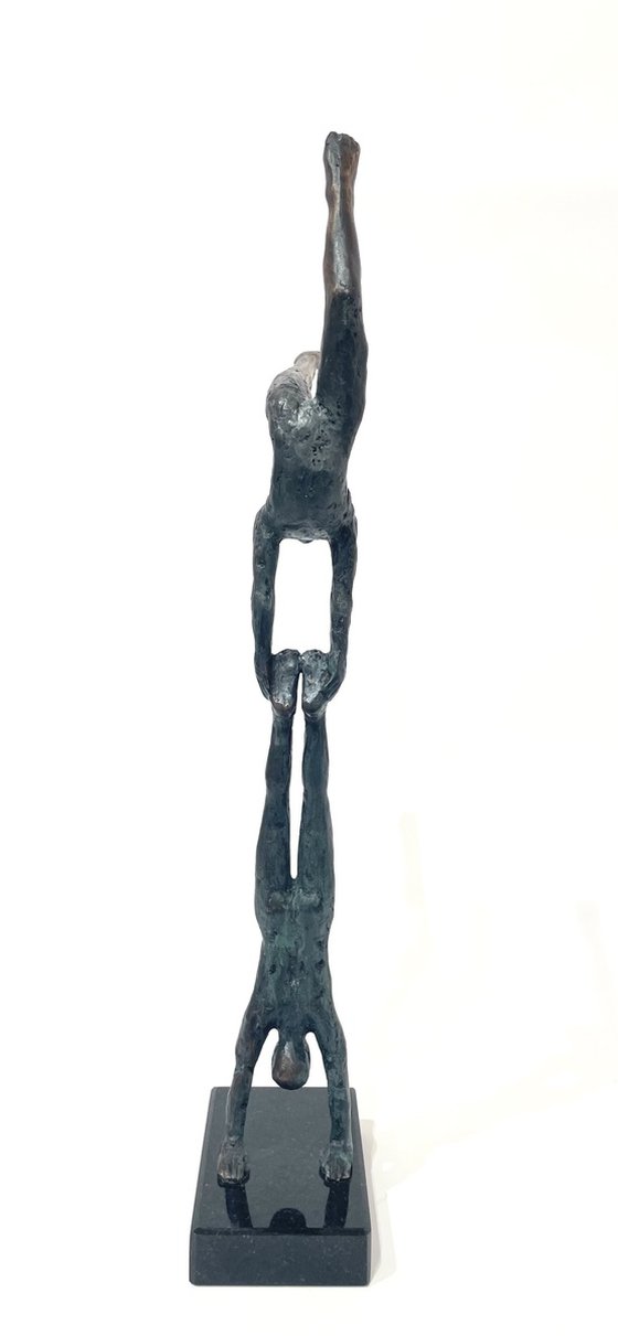 Acrobats Balance, no.VI/VIII