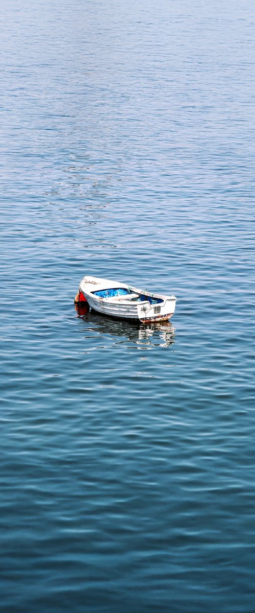 Lonely boat by Marcus Cederberg
