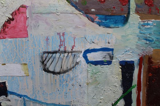 Composition with a white center