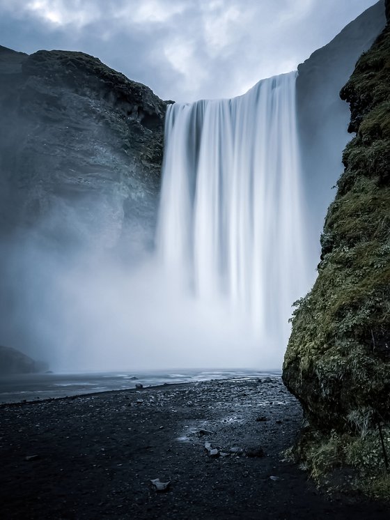 THE SKOGAFOSS WATERFALL