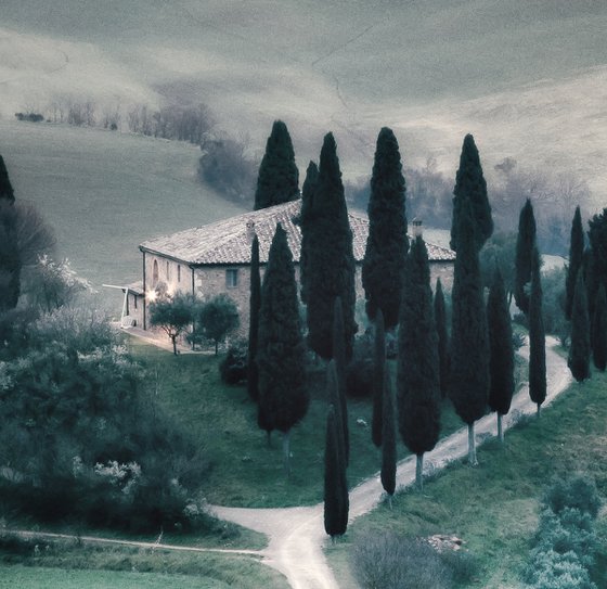 A tuscan homestead at dawn (studio 2)