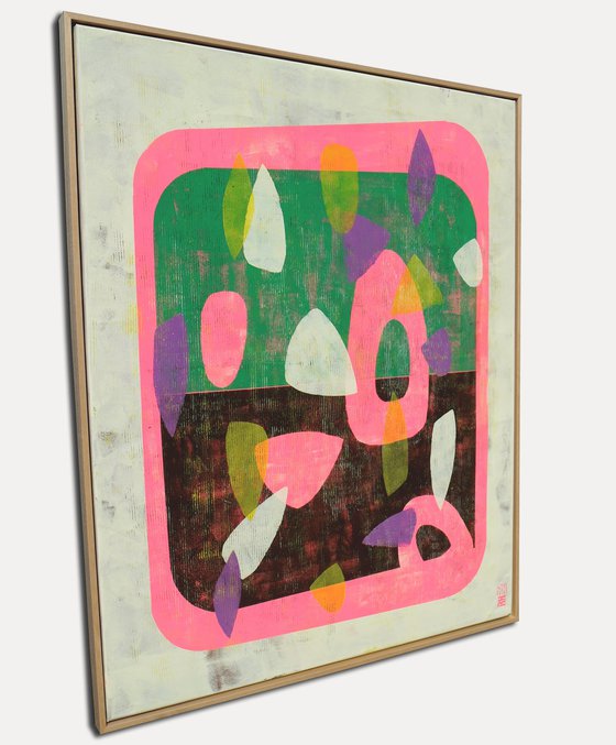 Fractured neon pink in green