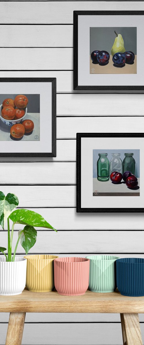 contempory glass fruit by Joseph Lynch