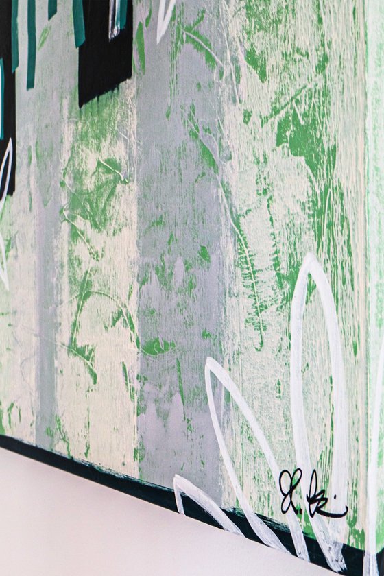 Green sentimental (40"x40" | 101x101 cm)