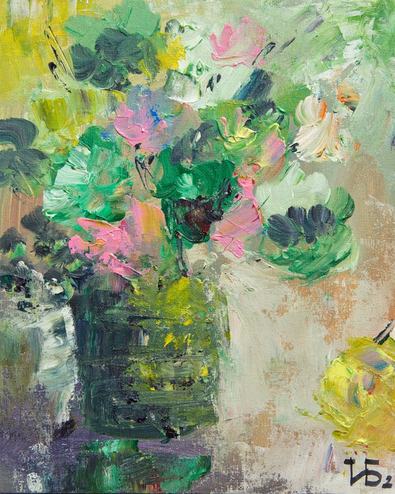 Small still life with green flowers