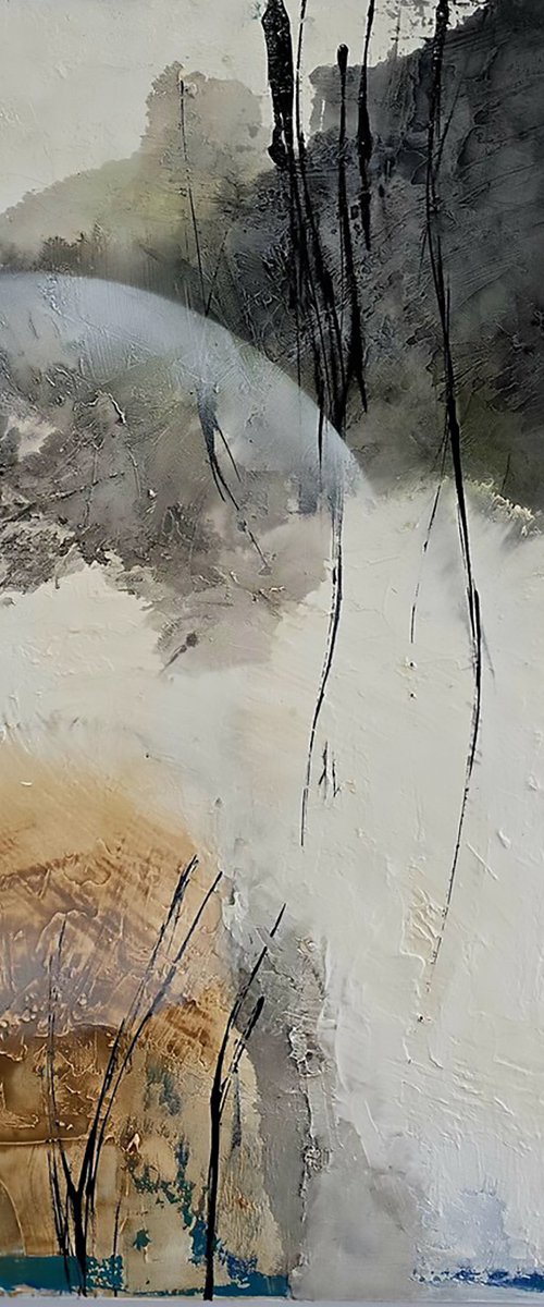 Suspended line by Ivana Urso