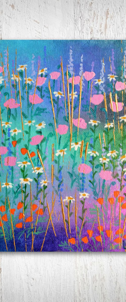Mini Meadow 11 - poppies and daisies by Lisa Mann