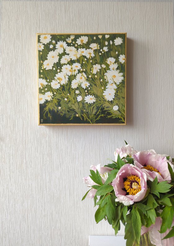 Daisies, "Moments" series