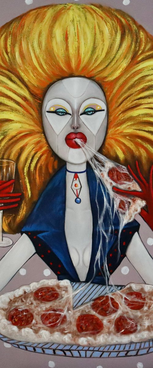 Prima Donna eating pizza by Ta Byrne