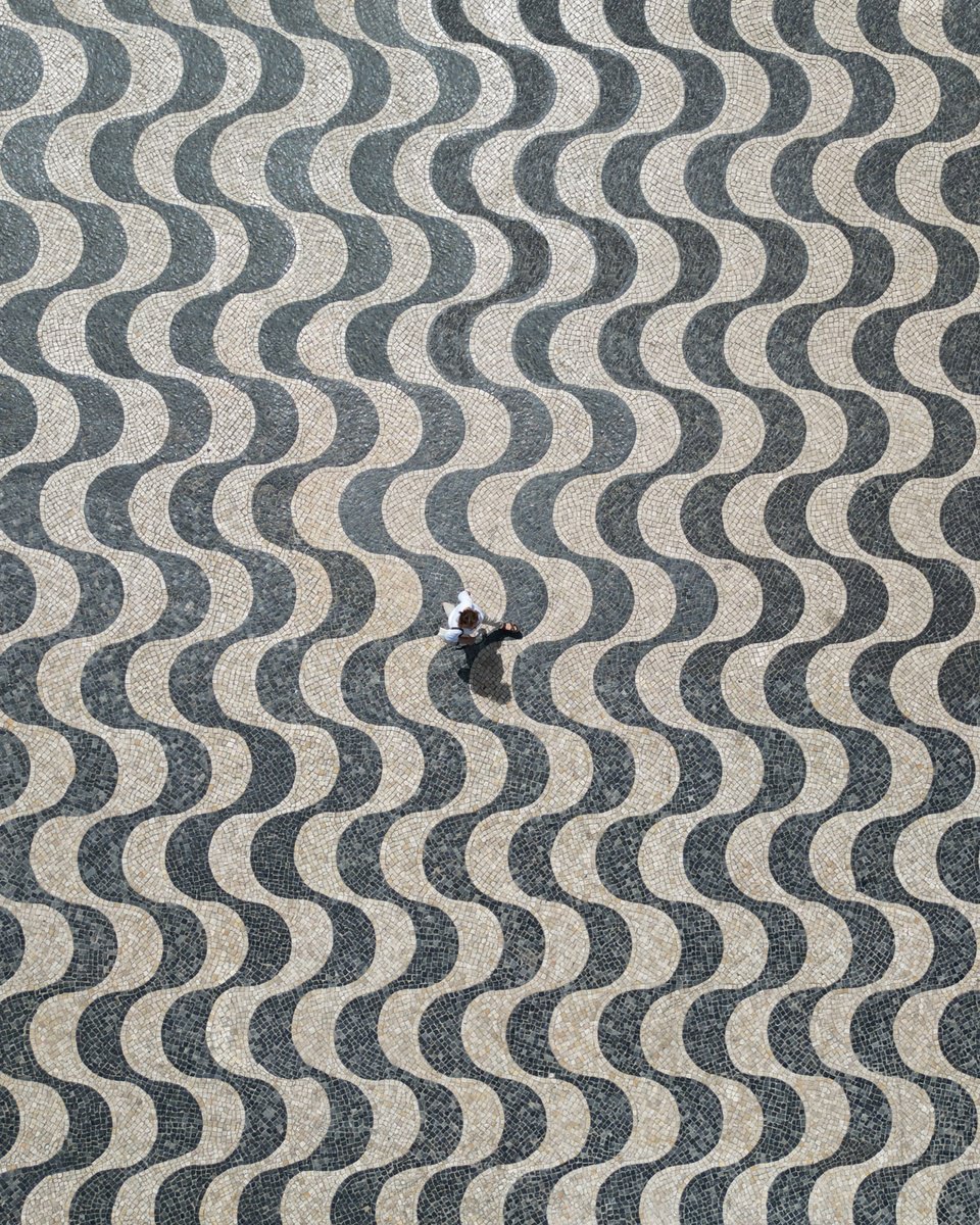 Walking waves by Marcus Cederberg