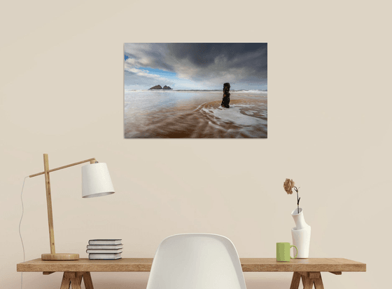Holywell bay with post