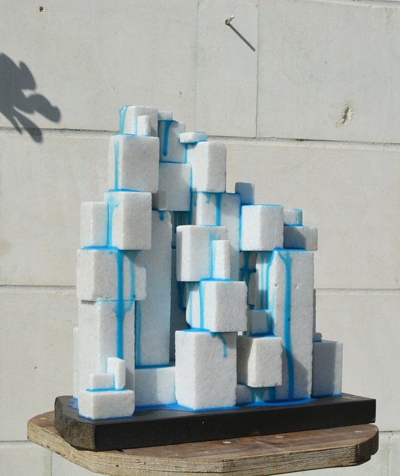 "Noble Deconstructivism"