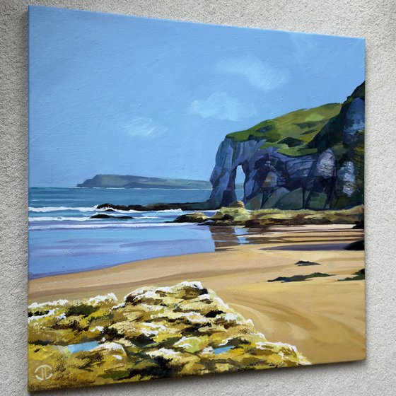 Limestone arch White Rocks Beach