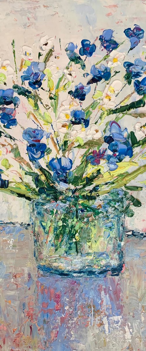 Bouquet of daisies and cornflowers by Vilma Gataveckienė