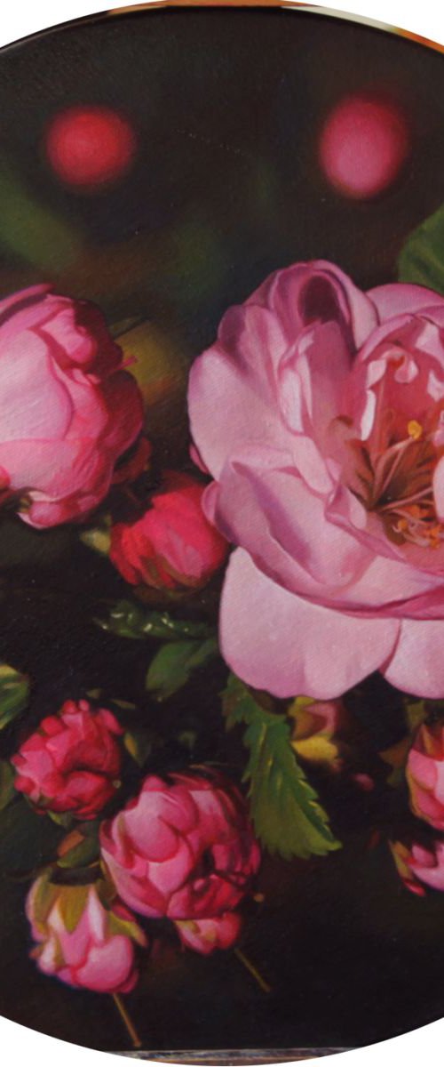 pink flowers by Darya Klunnikova