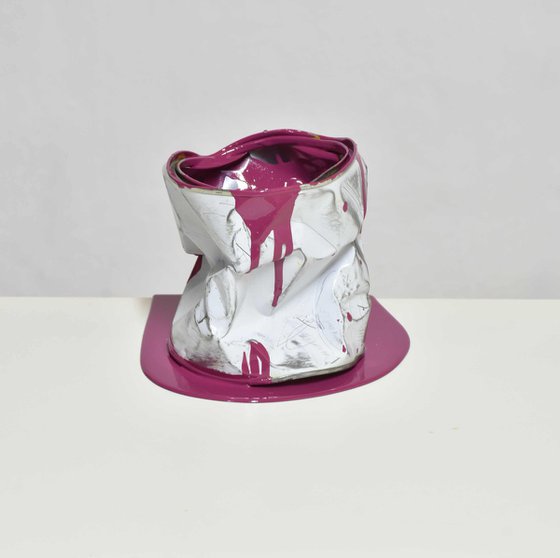 Le vieux pot de peinture violet - 364