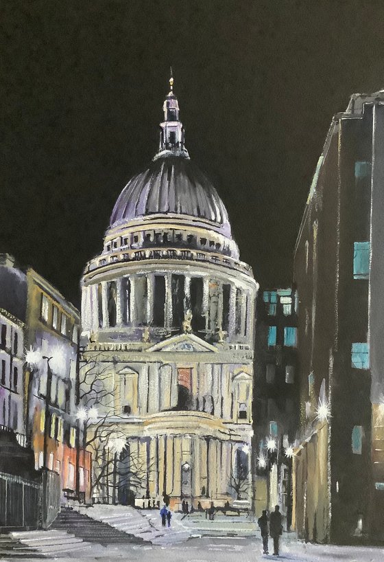 St Paul’s Cathedral at night