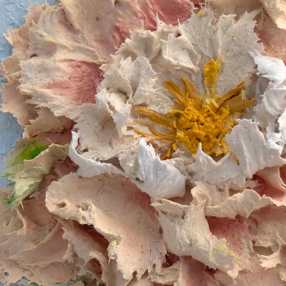 Textured Floral Bloom